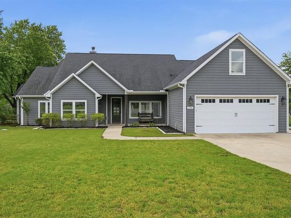 206 Modoc Trail, Lake Kiowa, TX 76240