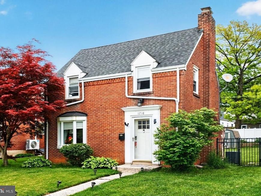 1716 Carlisle Street, Bethlehem, PA 18017 Main Photo