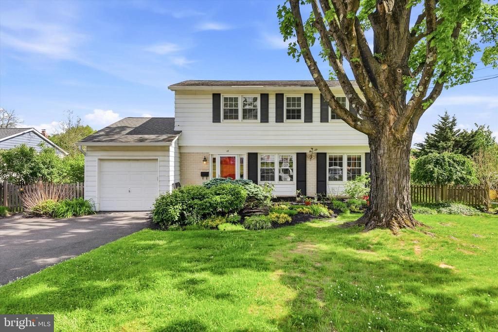18 GLENN CIRCLE, GLENSIDE, PA 19038