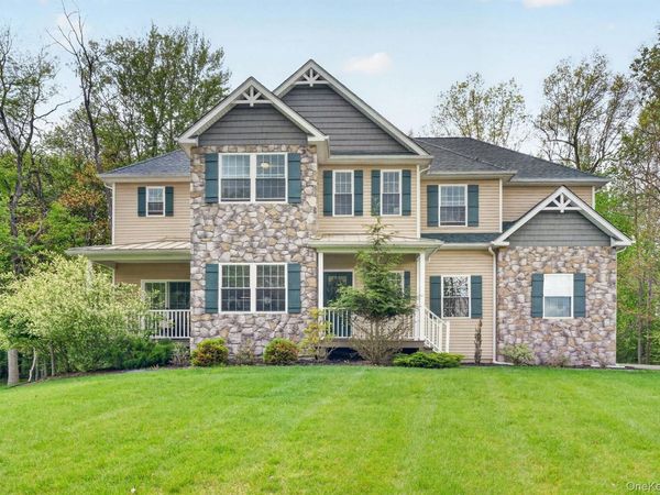 107 Debra Lane, New Windsor, NY 12553