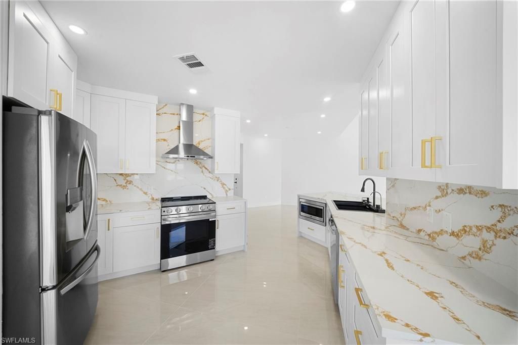 7008 Pelican Bay Blvd, Unit H501, Naples, FL 34108 Photo