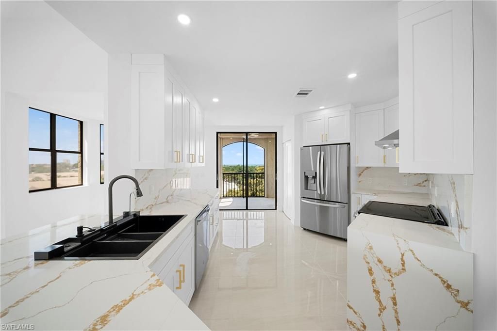7008 Pelican Bay Blvd, Unit H501, Naples, FL 34108 Photo