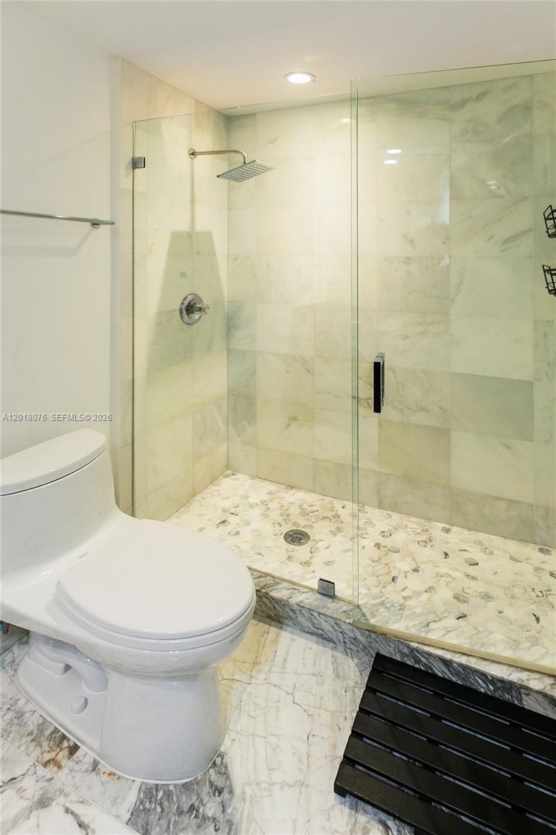 1955 Alamanda Dr , Unit 1, North Miami, FL 33181 Photo