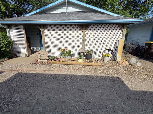 202 E Iowa Street E, Afton, IA 50830