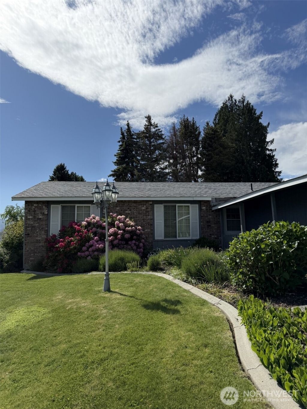 660 N Keller, East Wenatchee, WA 98802 Main Photo