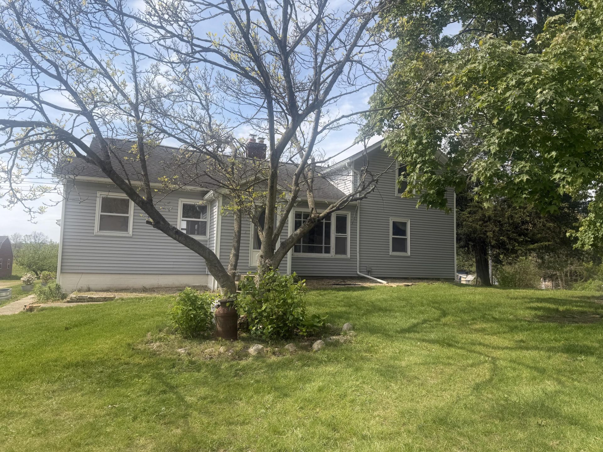 9841 W Pq Avenue, Mattawan, MI 49071 Main Photo