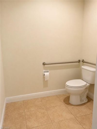 3940 Radio Rd , Unit 109, Naples, FL 34104 Photo
