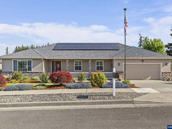 613 SW 7th St, Sublimity, OR 97385