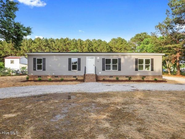 5737 Lloyd Road , Lucama, NC 27851