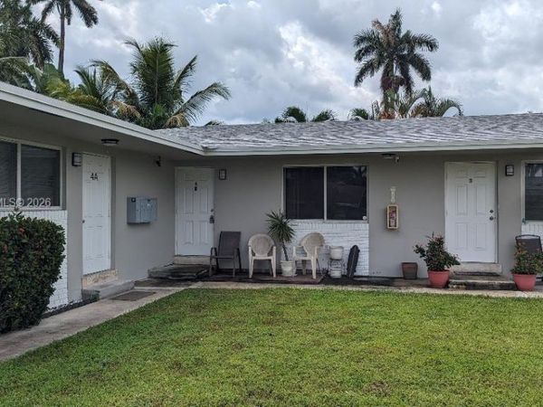 Unit 4, Hollywood, FL 33020