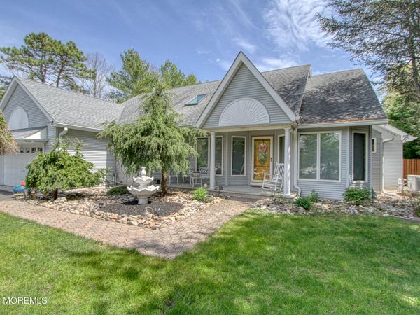 713 Western Boulevard, Lanoka Harbor, NJ 08734