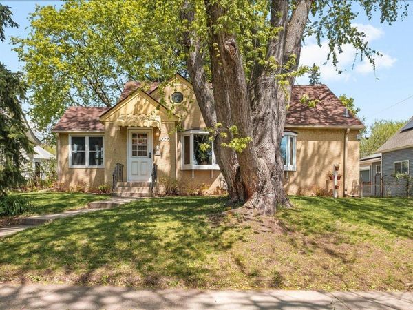 1077 Lafond Avenue, Saint Paul, MN 55104
