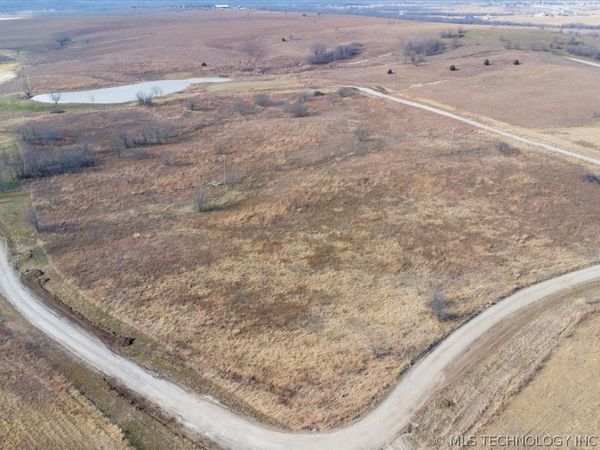 13740 N Sandstone Avenue , Skiatook, OK 74070
