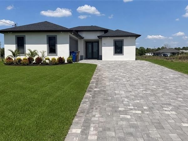 2800 47th ST SW, LEHIGH ACRES, FL 33976