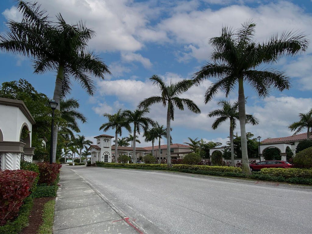 2004 Sugar Maple Drive, Riviera Beach, FL 33410 Photo