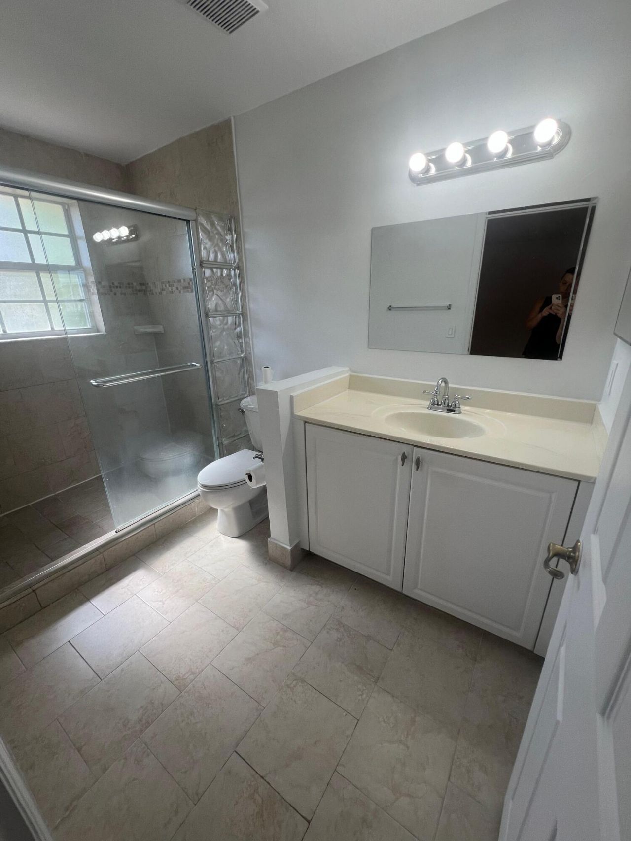 4070 NW 91st Terrace, Sunrise, FL 33351 Photo
