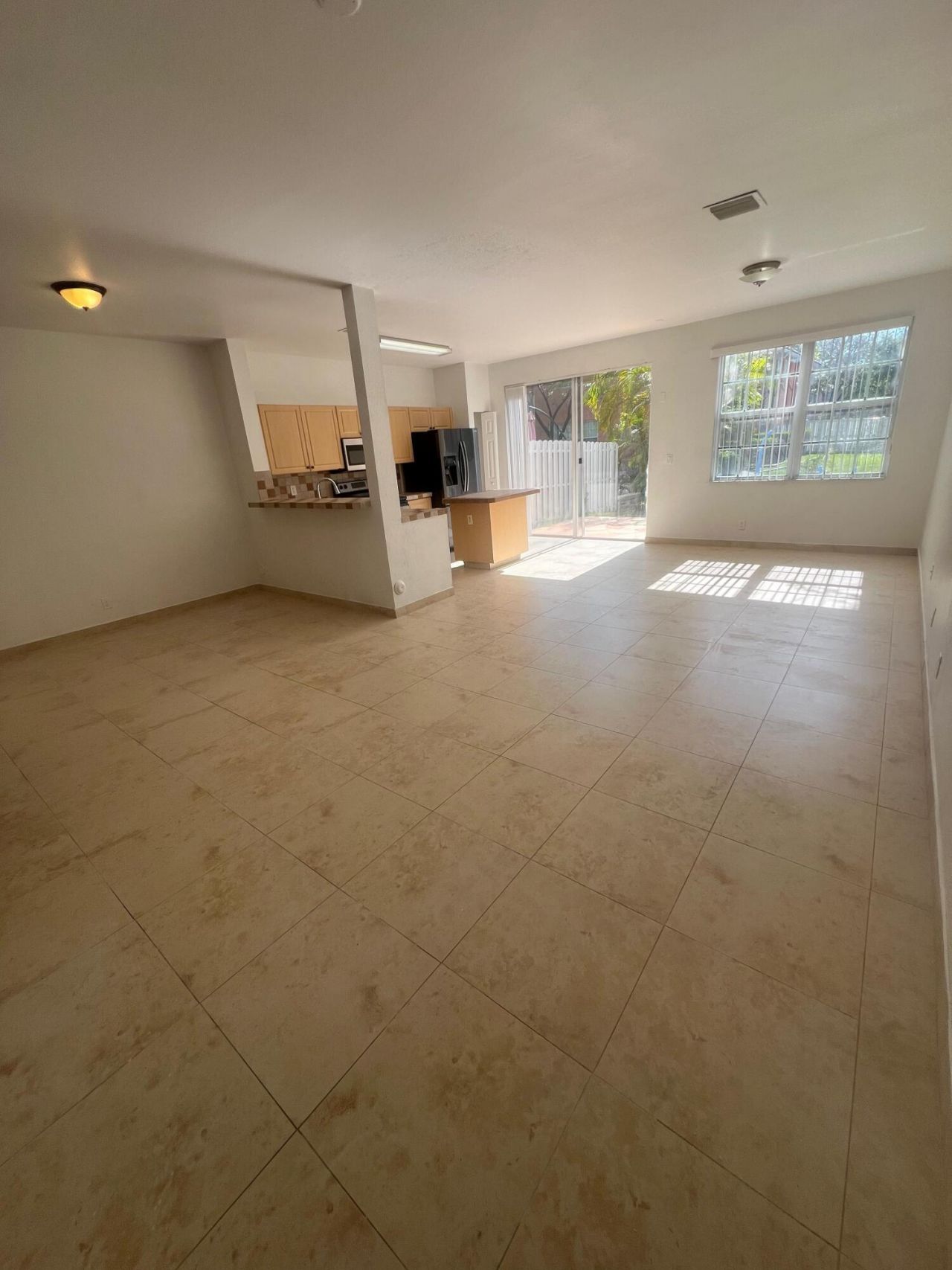 4070 NW 91st Terrace, Sunrise, FL 33351 Photo