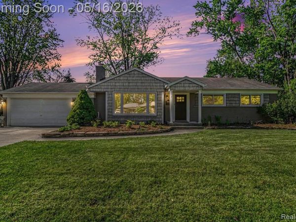 16965 Reedmere Avenue, Beverly Hills Vlg, MI 48025