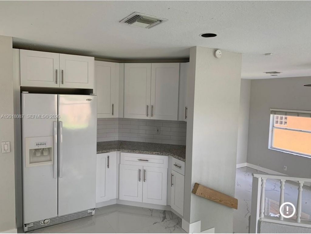 9763 NW 32nd St , Doral, FL 33172 Photo