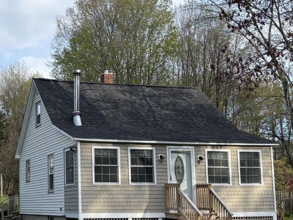 80 St. Laurent Street, Epping, NH 03042