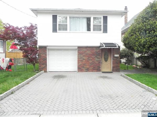 26 Marshall Avenue, LITTLE FERRY, NJ 07643