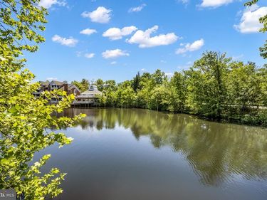 7595 CHRISLAND COVE, FALLS CHURCH, VA 22042