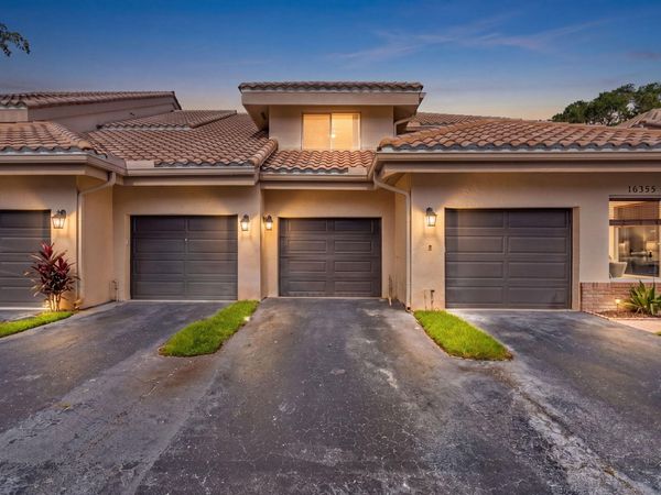 16353 Malibu Drive, Unit 61, Weston, FL 33326