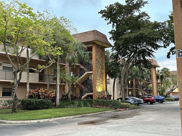 6090 N Sabal Palm Boulevard, Unit 110, Tamarac, FL 33319