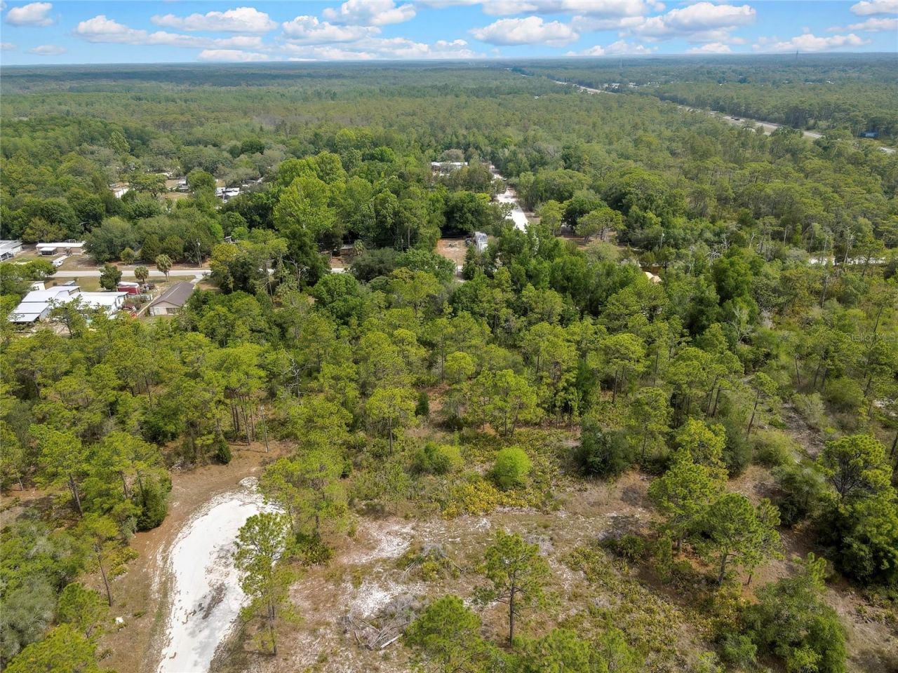 Parallel Road, Weeki Wachee, FL 34614 Photo
