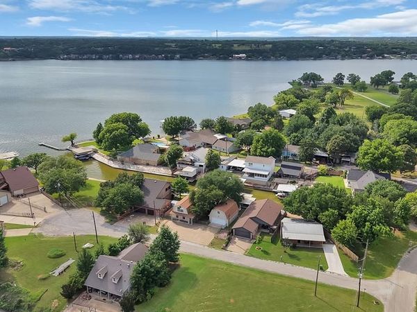 4514 Robin Court, Granbury, TX 76049