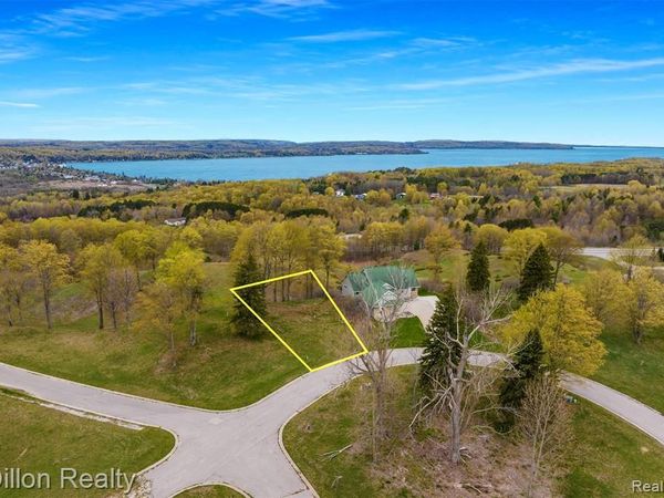 Lot 16 Wild Laurel Lane , Benzonia Twp, MI 49617