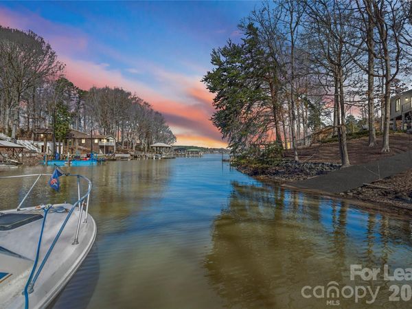 280 Lakeview Shores Loop , Mooresville, NC 28117