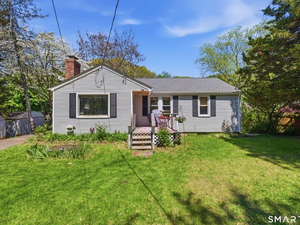 1098 Long Cove, Ledyard, CT 06335