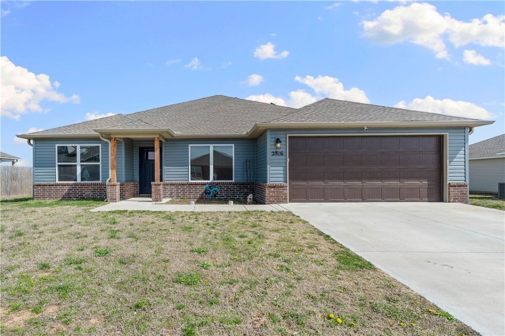 2816 Reynolds Street , Pea Ridge, AR 72751 Main Photo