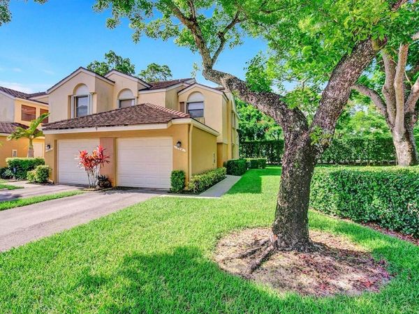9801 NW 1st Court, Unit 9801, Plantation, FL 33324