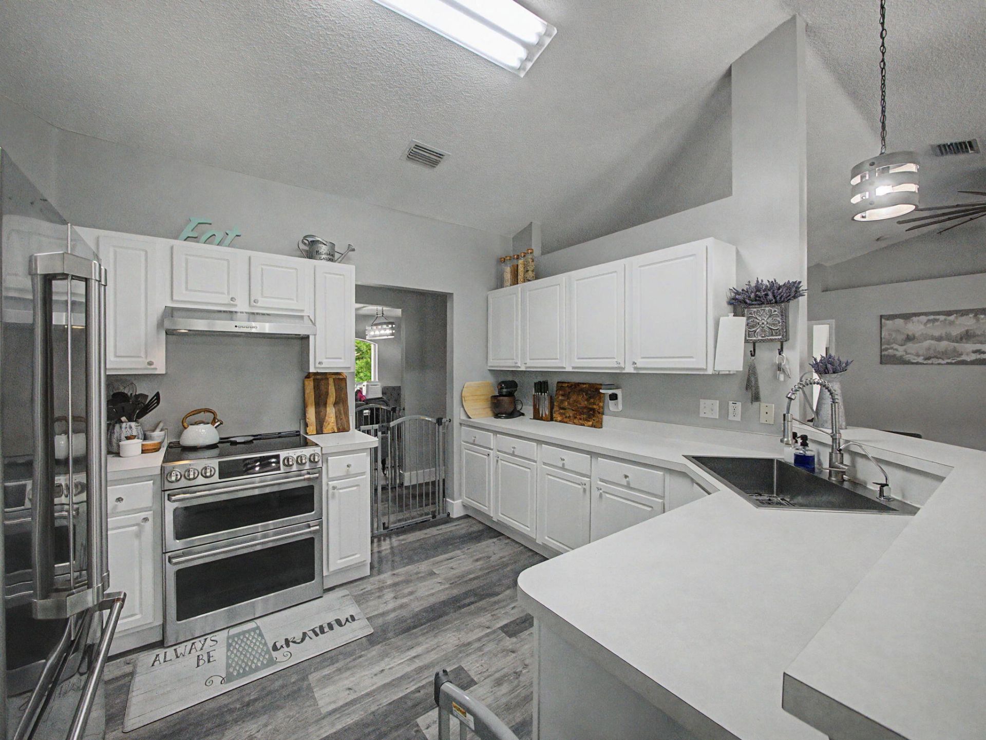 1550 SW Kosnar Avenue, Port Saint Lucie, FL 34953 Photo