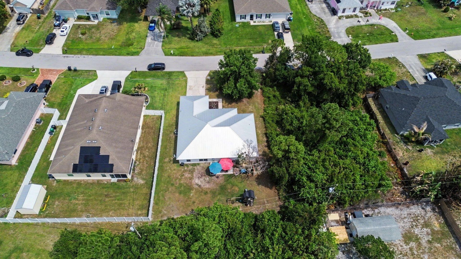 1550 SW Kosnar Avenue, Port Saint Lucie, FL 34953 Photo