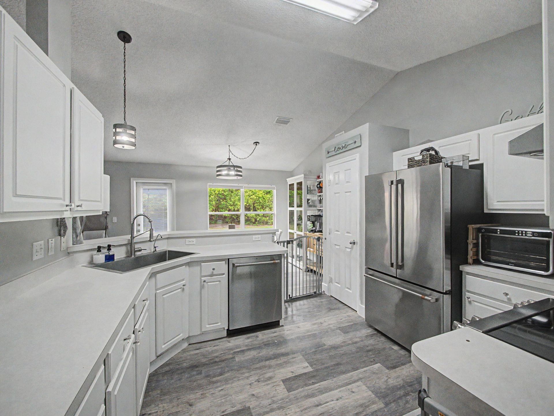 1550 SW Kosnar Avenue, Port Saint Lucie, FL 34953 Photo