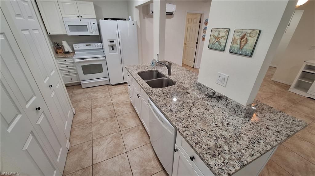 254 Palermo Cir, Fort Myers Beach, FL 33931 Photo
