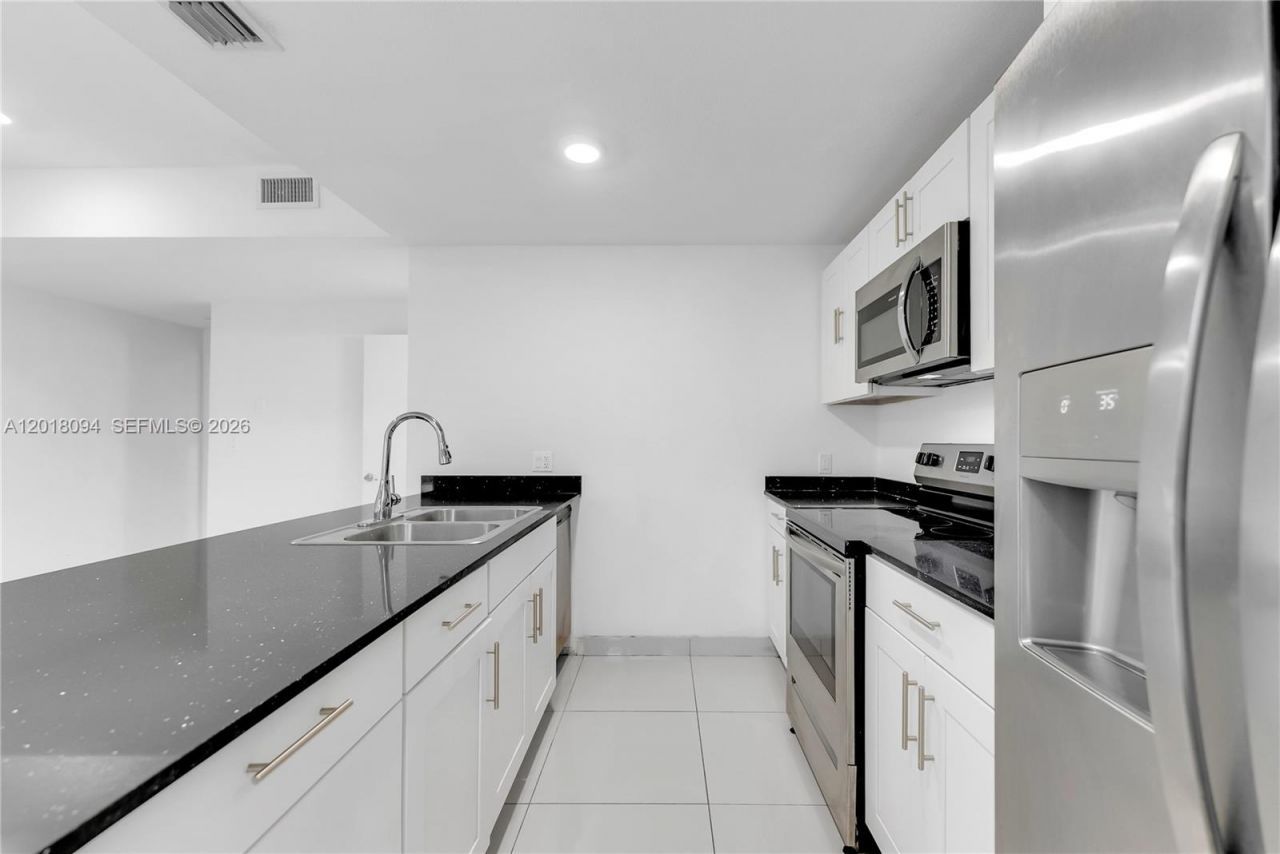 25936 SW 139th Path , Unit 25936, Homestead, FL 33032 Photo