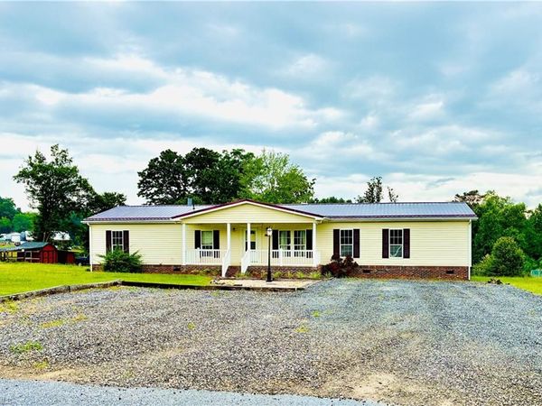 185 Mountain Dale Drive , North Wilkesboro, NC 28659