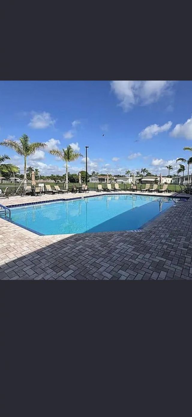 6059 Palm Harbour Drive, Atlantis, FL 33462 Photo