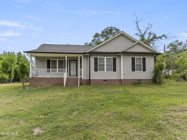 616 Trail End Lane , Newton Grove, NC 28366