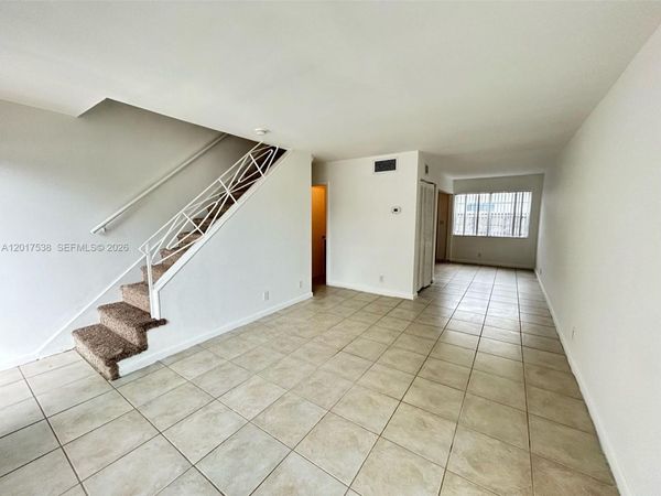 4817 NW 9th Dr , Unit 4817, Plantation, FL 33317