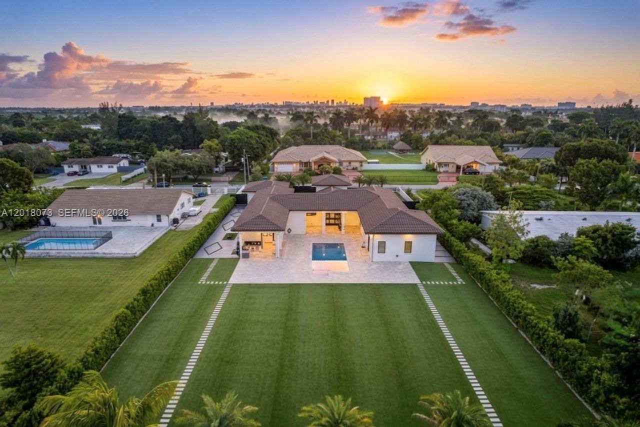 320 SW 125th Ave , Miami, FL 33184 Photo