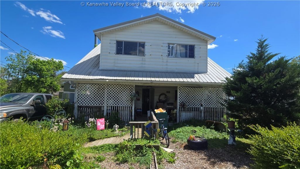 2567 Conner Avenue, Hurricane, WV 25526 Main Photo