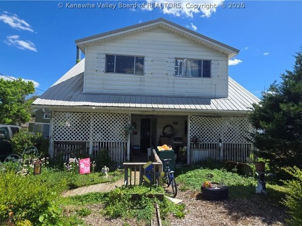 2567 Conner Avenue, Hurricane, WV 25526