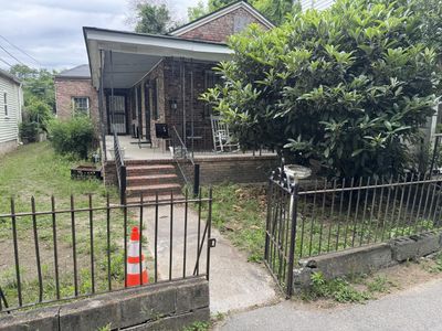 8 Poinsett Street, Charleston, SC 29403