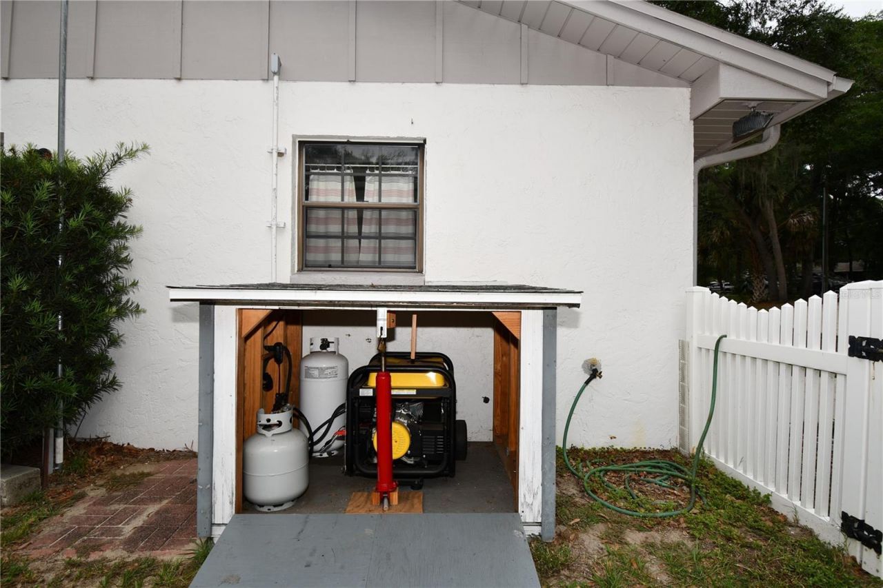 2898 Alameda Del Norte , Eustis, FL 32726 Photo