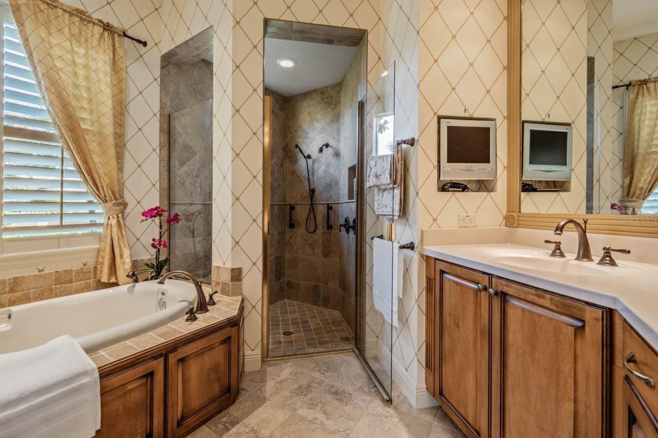 13327 Carnoustie Circle, Dade City, FL 33525 Photo